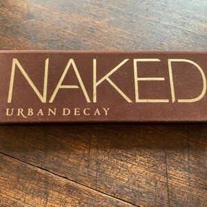 Urban Decay Naked Eyeshadow Palette original limited edition new with brush
